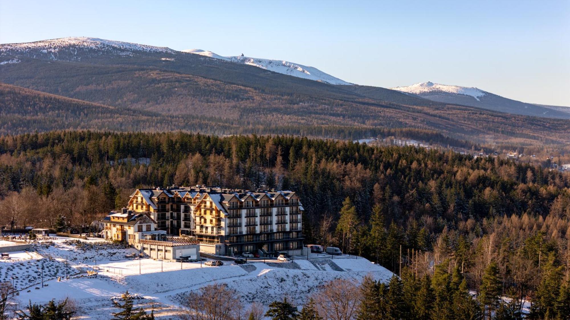 Kazalnica Family&Conference Resort Kolo Karpacza Sosnowka  Exterior photo